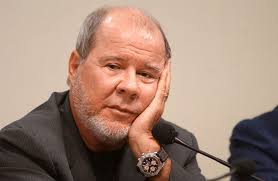 Seu trabalho nas eleições presidenciais de 2002, quando da eleição de luís inácio lula da silva, foi alvo de muitos elogios entre os dois profissionais da área. D3e5myvlckg2qm