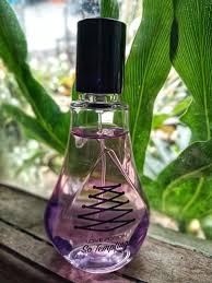 Love Potion So Tempting Fragrance Mist Di 2020 Produk