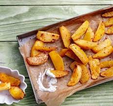 Steckruben Wedges Mit Schmand Schnittlauch Dip Rezept Rezept Steckrube Kartoffelecken Rezept Steckruben Rezepte