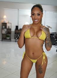 Kona Jade Stunning Black Beauty with a Slim Thick Body & Perfect Ass