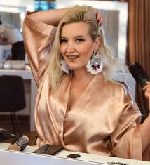 Doya Doya Moda Birben Kimdir Evli Mi Burcu Ne Doya Doya Moda Birben Coskun Kac Yasinda Nereli Tv 8'in sevilen yarişma programi doya doya moda'nin yeni yarişmacilari belli oldu. doya doya moda birben kimdir evli mi