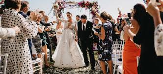Wähle aus 35 tollen hochzeitslocations in italien deine hochzeitslocation zum feiern der perfekten hochzeit aus. Hochzeit In Italien Traumhochzeit In Italien Heiraten In Italien