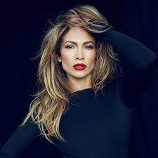 L'ex ragazza del bronx di origini portoricane, oggi star internazionale, è a tutti gli effetti un'icona senza età, anche quando si parla di . Epingle Sur Colore Capelli