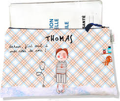 Protège carnet de santé zippé. Protege Carnet De Sante Bebe Garcon Avec Zip Personnalisable Bistrakoo
