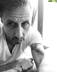 Eric Bass Wiki, Biography, Age, Gallery, Spouse and more