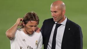 أخبار وانتقالات لوكا مودريتش ، لاعب ريال مدريد وتوتنهام ومنتخب كرواتيا، صاحب لقب أفضل لاعب في العالم لعام 2018 بعد تجاوزه محمد صلاح ورونالدو من الفيفا واليويفا وفرانس فوتبول، والفائز بدوري أبطال أوروبا مع ريال مدريد أعوام 2014 و2016 و2017 و2018، ووصيف كأس العالم 2018 مع منتخب كرواتيا. Ø±Ø³Ù…ÙŠØ§ Ø±ÙŠØ§Ù„ Ù…Ø¯Ø±ÙŠØ¯ ÙŠØ¬Ø¯Ø¯ Ø¹Ù‚Ø¯ Ù†Ø¬Ù…Ù‡ Ù„ÙˆÙƒØ§ Ù…ÙˆØ¯Ø±ÙŠØªØ´ Ù…Ø¯Ø±ÙŠØ¯ÙŠ