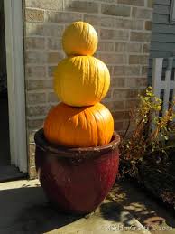 I was inspired by a trip to roger's gardens nursery in corona del mar, california. Ombre Stacked Topiary Using Real Pumpkins Fall Mad In Crafts