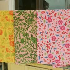Gambar Batik Bunga Dan Burung Kain Batik Sutera Krep Tulis Motif Bunga Dan Burung Cendrawasih Jual Kain Batik Solo Bahan Katun Prin Di 2020 Bunga Taman Bunga Warna