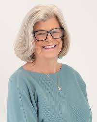 Rebecca Barnwell's Instagram, Twitter & Facebook