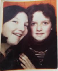 Me and Sharon gamble in about 1976, she had 2 brothers, the younger one was  called Gary, they moved to the navigation pub at the top of Lancashire hill  x