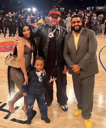 Cardi B with Wave, Fat Joe and DJ Khaled after the Knicks NBA Finals game tonight. 📸: Photography by @brooklyn.johnny