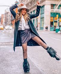 Check spelling or type a new query. A8hna Oikonomakoy To Magiko Ta3idi Me Ton Syzygo Ths Sth Nea Yorkh 8a Zhlepseis Me Tis Fwto Ths Gossip Tv Gr