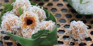 Klepon merupakan kue tradisional khas indonesia. Resep Klepon Ubi Sederhana Dan Bisa Untuk Dijual Halaman All Kompas Com