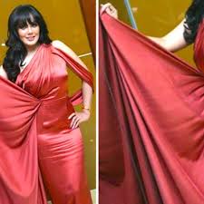 Uqasha senrose longkang seksi di morib. Macam Kain Langsir Baju Uqasha Jadi Bahan Netizen