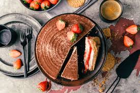 Weitere ideen zu kuchen ohne backen, kuchen und torten, kuchen und torten rezepte. Erdbeer Tiramisu Torte Ein Himmlischer Genuss Ganz Ohne Backen