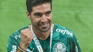 Abel ferreira, treinador do paok. Abel Fica Atras De Crespo Em Eleicao De Melhor Tecnico