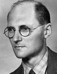 Margery Holland's Instagram, Twitter & Facebook