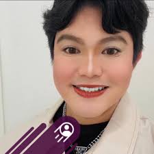 Did you catch a glimpse of #MissUniverse Iris Mittenaere's Halloween  Makeup? Comment below a photo of you from Halloween! ⬇️ 🎃