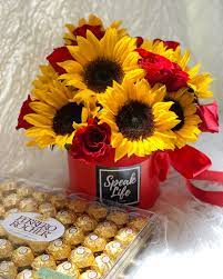 Sunflowers And Roses In A Box Red With Bow And Chocolates Sunflowers And Roses Sunflower Arrangements Sunflowers With Roses