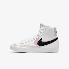Αγόρασε αθλητικά nike στη καλύτερη τιμή με σύγκριση τιμών από τα μεγαλύτερα eshop αθλητικών ειδών. A8lhtika Papoytsia Gia Agoria Nike Gr