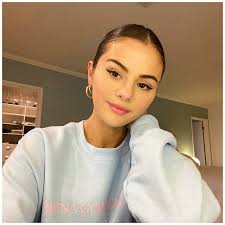 Selina is a beautiful girl. I love ____. Him, them, her, you.