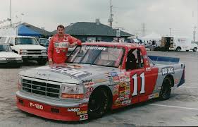 In theory, martinsville is a 500 lap race, so a driver could earn 125 points (nearly impossible, but i did see this happen in a truck race). Lastcar Info Trucks Spencer Davis Gives 11 Its First Truck Series Last Place Finish Since 1996