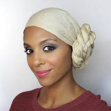 For more haircuts and advice about fine hair, take a look at this article. 8 Hairstyles To Try When Balding Naturallycurly Com