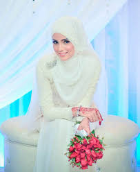 The couple or their families should indicate how they would like their guests to dress. 115 Muslim Bridal Wedding Dresses With Sleeves Hijab 2019