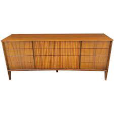 Rare harvey probber dresser bureau mid century chest with 4 drawer. Gorgeous Mid Century Modern Curved Dresser Or Credenza By Strata For Unagusta For Sale At 1stdibs