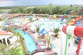 Penginapan ini memang tak menjamin masalah privasi, namun cukup. Singapore Land Waterpapark Batu Bara Pilihan Tempat Rekreasi Dan Wisata Air Di Sumatera Utara Suaramedannews Com