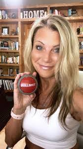 Gina Escoto's Instagram, Twitter & Facebook