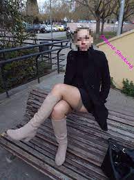 Check spelling or type a new query. Je Porte Des Mini Jupes Et Bas 360 Jours Sur 365 Et J Assume Jupe Mini Jupe Vetements