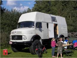 Epingle Par Daniel Antelo Sur Carvans Campsites Trailers Campsites Vehicules Blindes Mercedes Vehicules