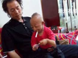 Gaspard ulliel (louis), nathalie baye (martine, la mère), léa seydoux (suzanne), vincent cassel (antoine) et marion cotillard (catherine, la femme d. L Homme Le Plus Petit Du Monde Est Mort Youtube