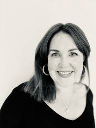 Jessica Derby's Instagram, Twitter & Facebook