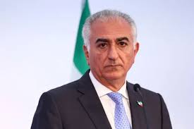 زنده - گسترش اعتراضات به شهرهای مختلف، از همدان و کرمانشاه تا خرم‌آباد و سبزوار و اصفهان
