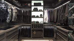 Jack's closet is so big?? In Luxury Homes Walk In Closets Dazzle Mansion Global