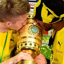 #immerwiederbvb #sgebvb #dfbpokal #bvb #dortmund… Bvb Pokalfeier 2017 Korso Von Borussia Dortmund Heute Live Im Tv Und Live Stream Fussball