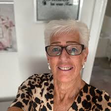 is catalonia oro negro a good hotel for nightlife/clubbing? thanks (: