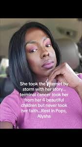 Hollie Nelson's Instagram, Twitter & Facebook