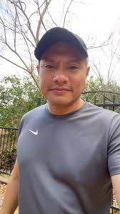 Day 2: “Win the Day in 20 Minutes” (3-Part Process) 1) Decide and Move  (Commitment) “Day two. This is where consistency gets real. Today we're not  chasing motivation—we're building momentum. Put on