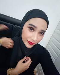 Indah Prita Mayasari (@indahpmysr) • Instagram photos and videos