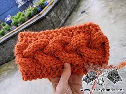 Find the free pattern at loveknitting.com! Super Bulky Cable Knit Headband Crazy Hands Knitting