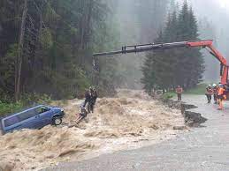 Größtes meteorologisches schadensereignis in deutschland. Unwetter In Deutschland 21 Menschen Durch Sturmtief Klaus Verletzt