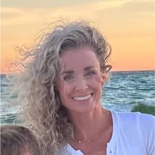 I am so grateful and excited for this new step in my Hibu journey! What an  honor to have been selected for our LEADership program. I can't wait for  what's to come! |