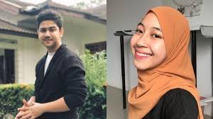 Falcon music telah mempercayakan pembuatan aransemen musik dalam bidadari surga yang dibawakan oleh syakir daulay dan adiba kepada ifa fachir dan dimas wibisana sebagai. Adiba Uje Sebut Sudah Berteman Lama Syakir Daulay Bicara Soal Jodoh Banjarmasin Post