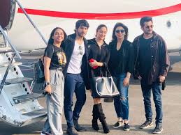 Veteran actor anil kapoor posed for the camera. Varun Dhawan Neetu Kapoor Director Raj Mehta Test Covid Positive In Jug Jugg Jeeyo Unit Business Insider India