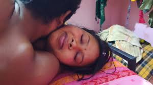 Indian mami left bohat raat ko chod bohat maza aaya
