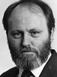 Frank Cagle, former Knoxville News Sentinel managing editor and opinion  columnist