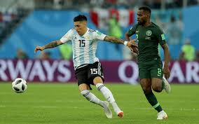 Escolha entre premium de enzo perez argentina da melhor qualidade. Enzo Perez Bryan Idowu Enzo Perez And Bryan Idowu Photos Zimbio